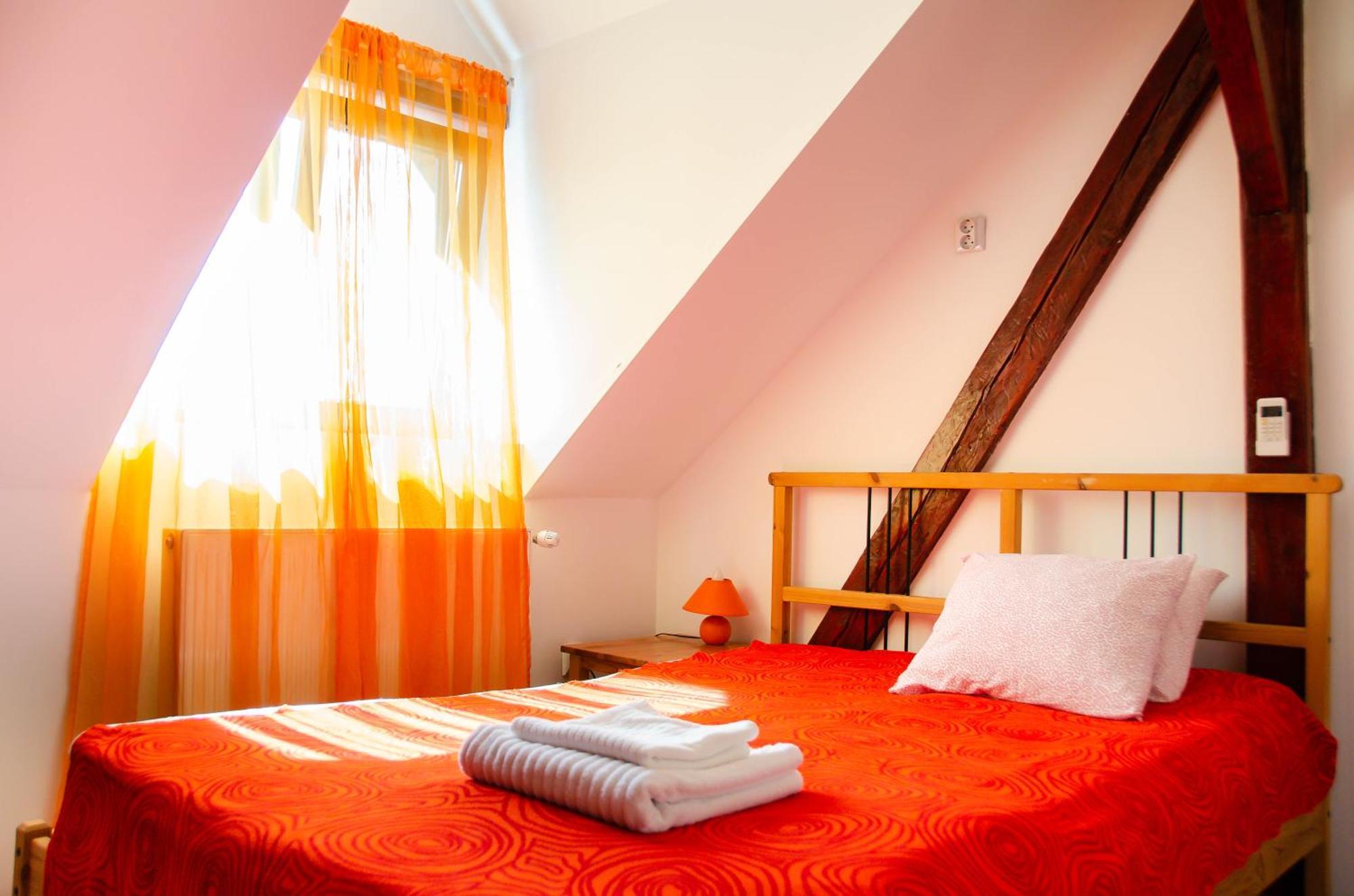 Conacul Bunicilor Otel Novaci Dış mekan fotoğraf